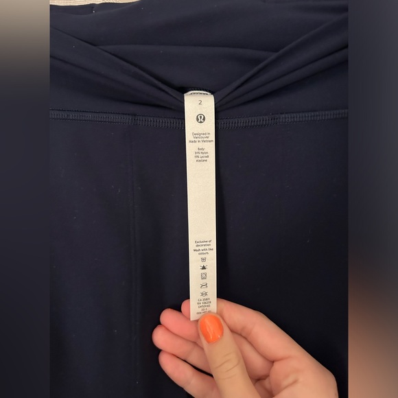 Navy blue lululemon align jogger size 2 - Picture 3 of 5